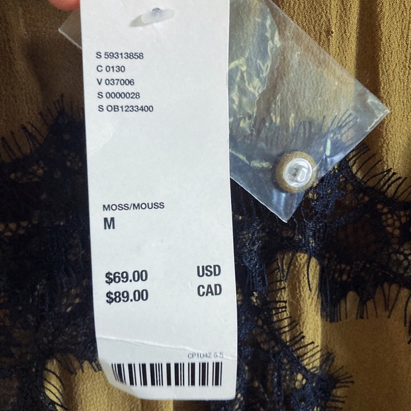 Urban Outfitters Plunging Lace Trim Mini D… - Picture 3 of 4